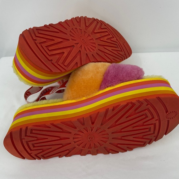 UGG Multicolor Fuzzy Platform Sandals WOMENS SIZE 11 - Picture 6 of 6